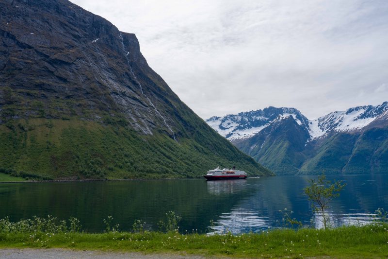 Die Nordlys, Hurtigruten