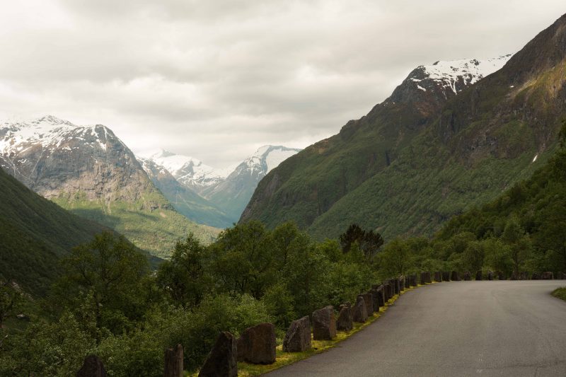 Blick ins Hjelledalen, Gamle Strynefjellesvegen