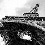 Eiffelturm, schräg