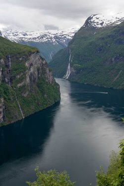 Ausblick Geiranger Fjord vom Ørnesvingen aus